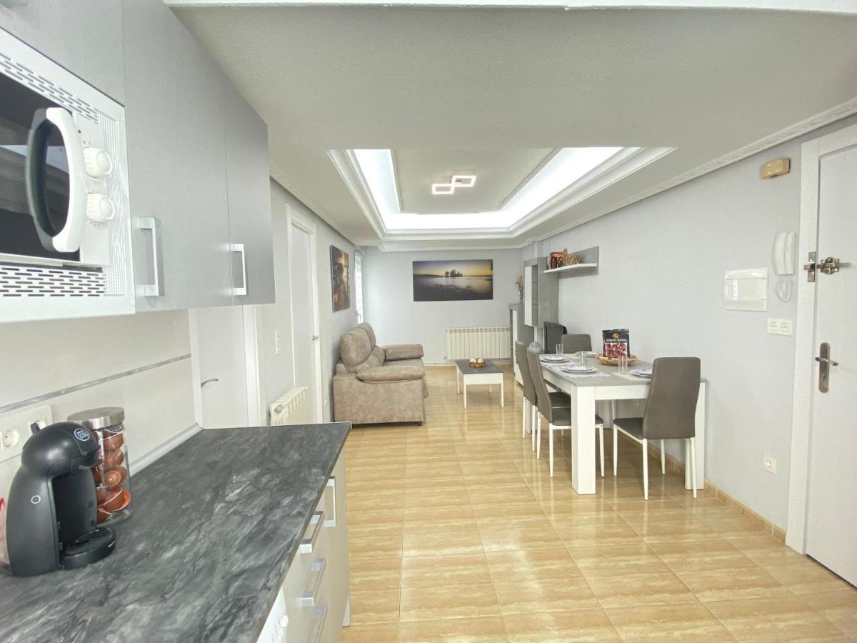 Vivienda En Pleno Centro! Calle Doctrinos 3 Salamanca Eksteriør billede