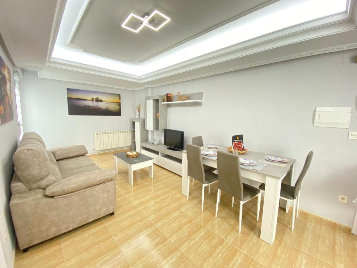 Vivienda En Pleno Centro! Calle Doctrinos 3 Salamanca Eksteriør billede